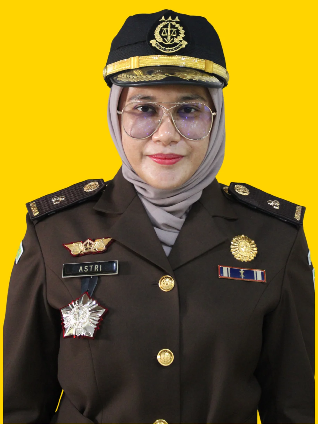 ASTRI HEIZA MELLISA, SH.,MH.